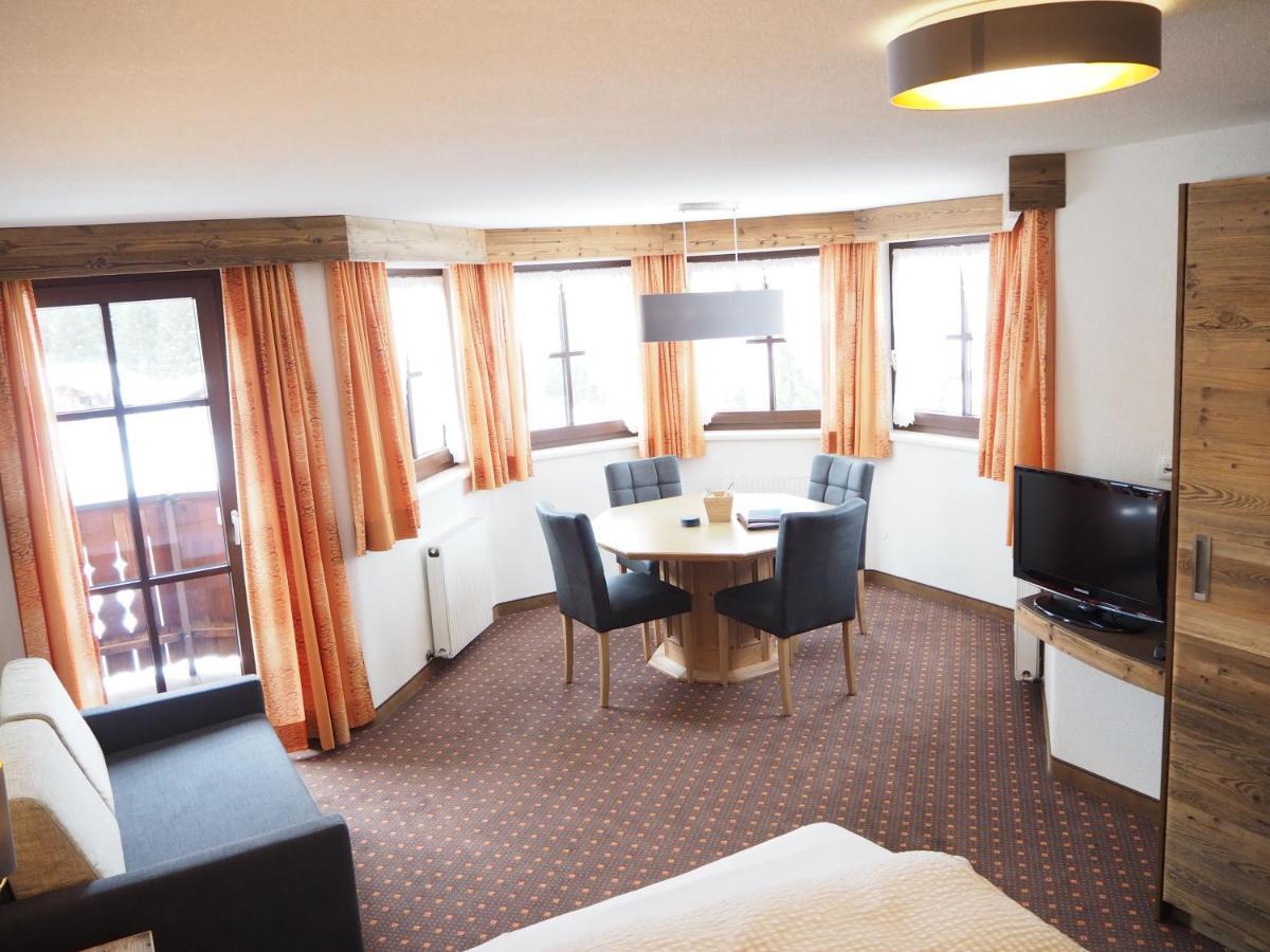 Almhof-Reithof Pitztal Hotel Sankt Leonhard im Pitztal Ngoại thất bức ảnh